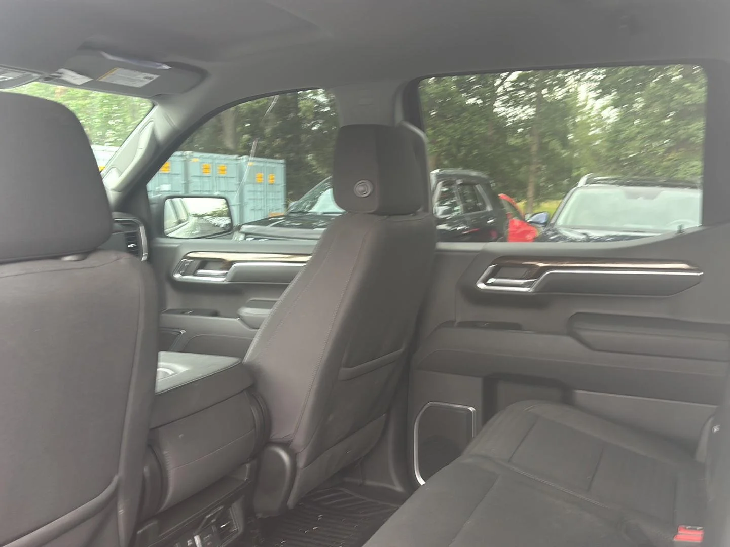 Used 2023 Summit White GMC Elevation image 17