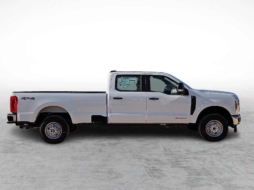 New 2027 Oxford White Ford F-350® XL image 12