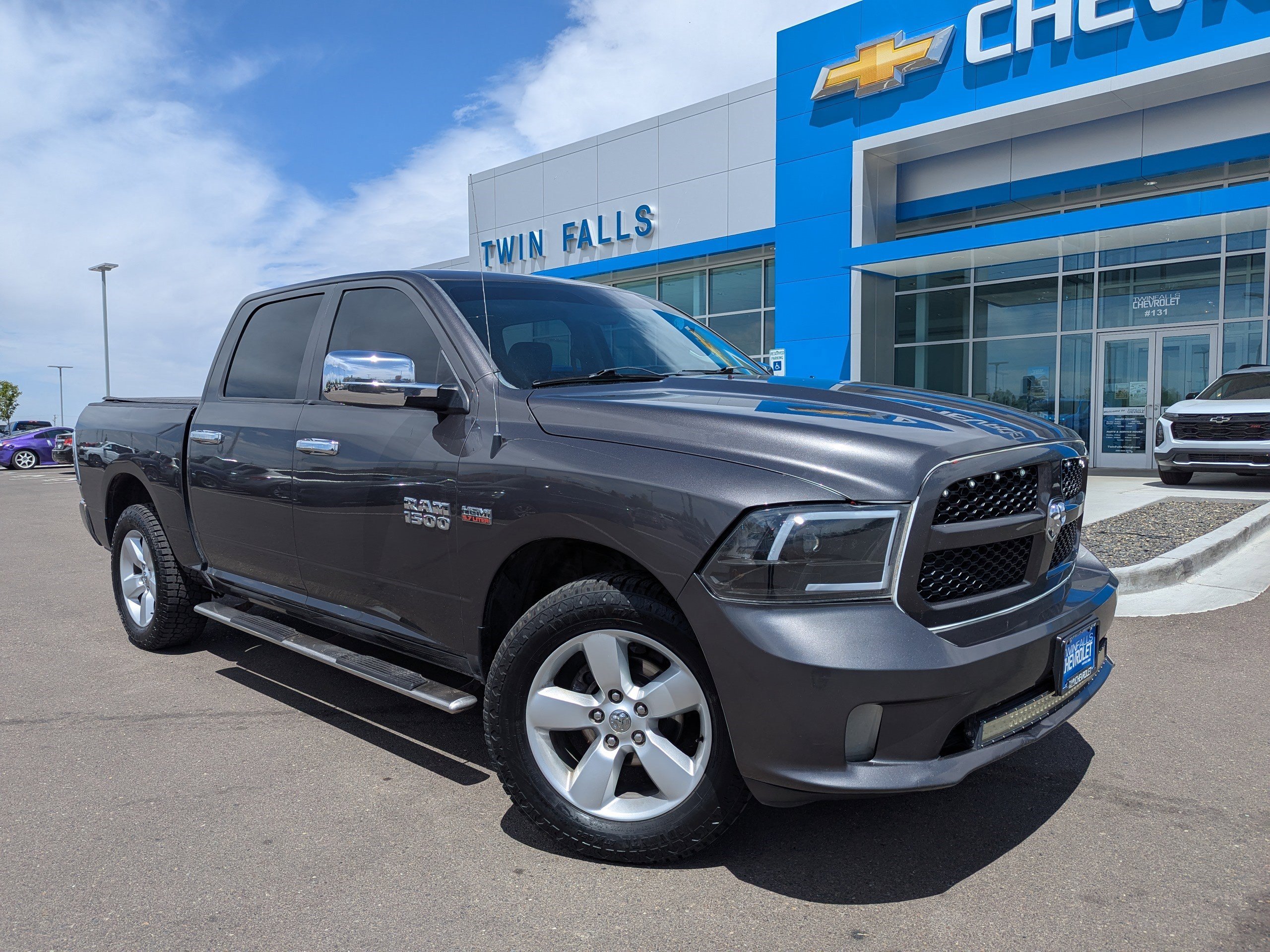 2015 RAM 1500 Express 4x4 Crew Cab's photo