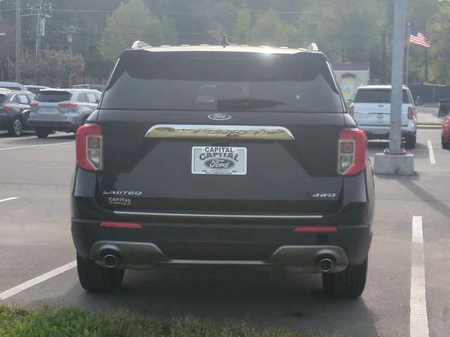 Used 2023 Black Ford Limited image 12