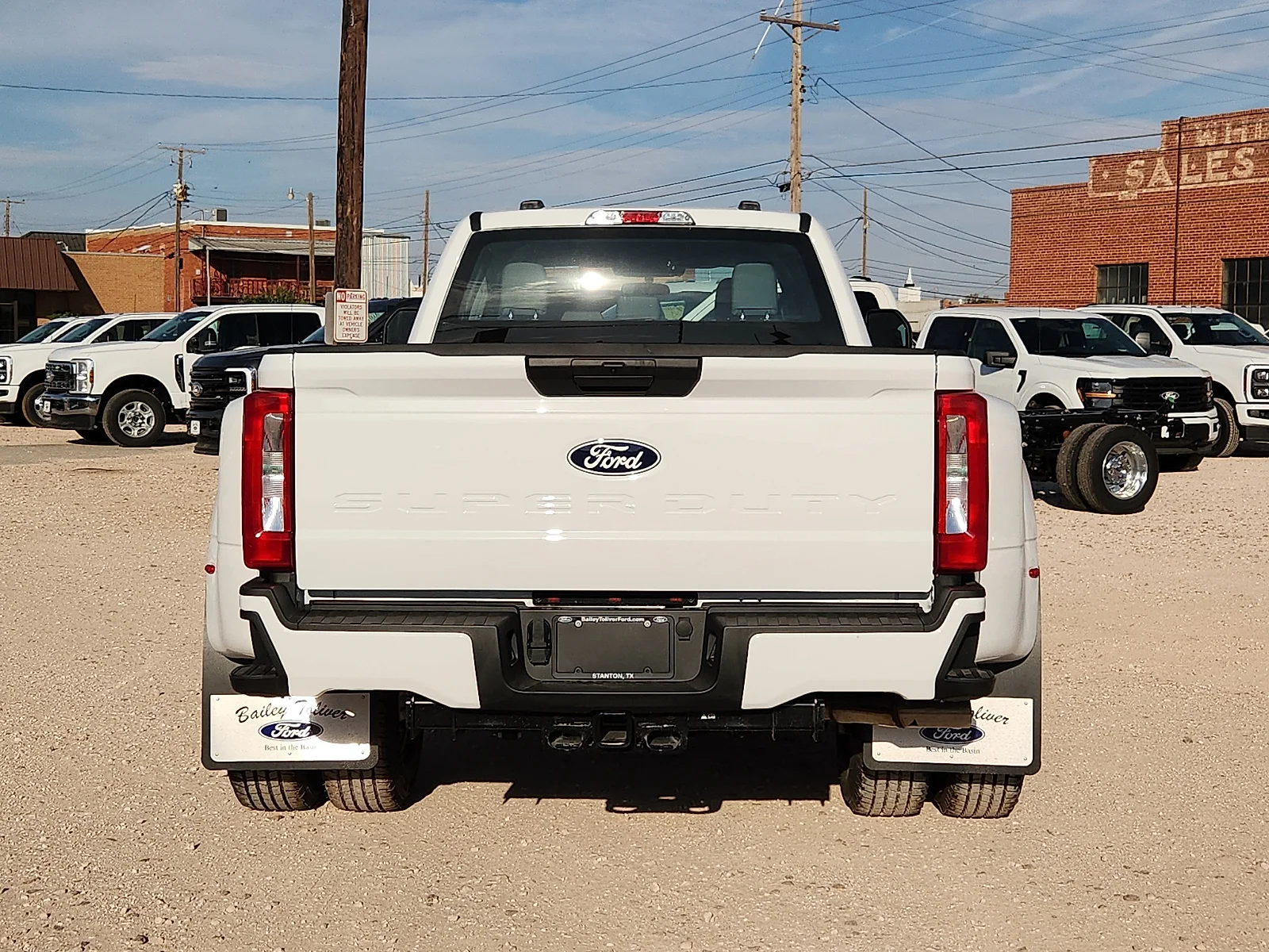 New 2027 Oxford White Ford XL image 6