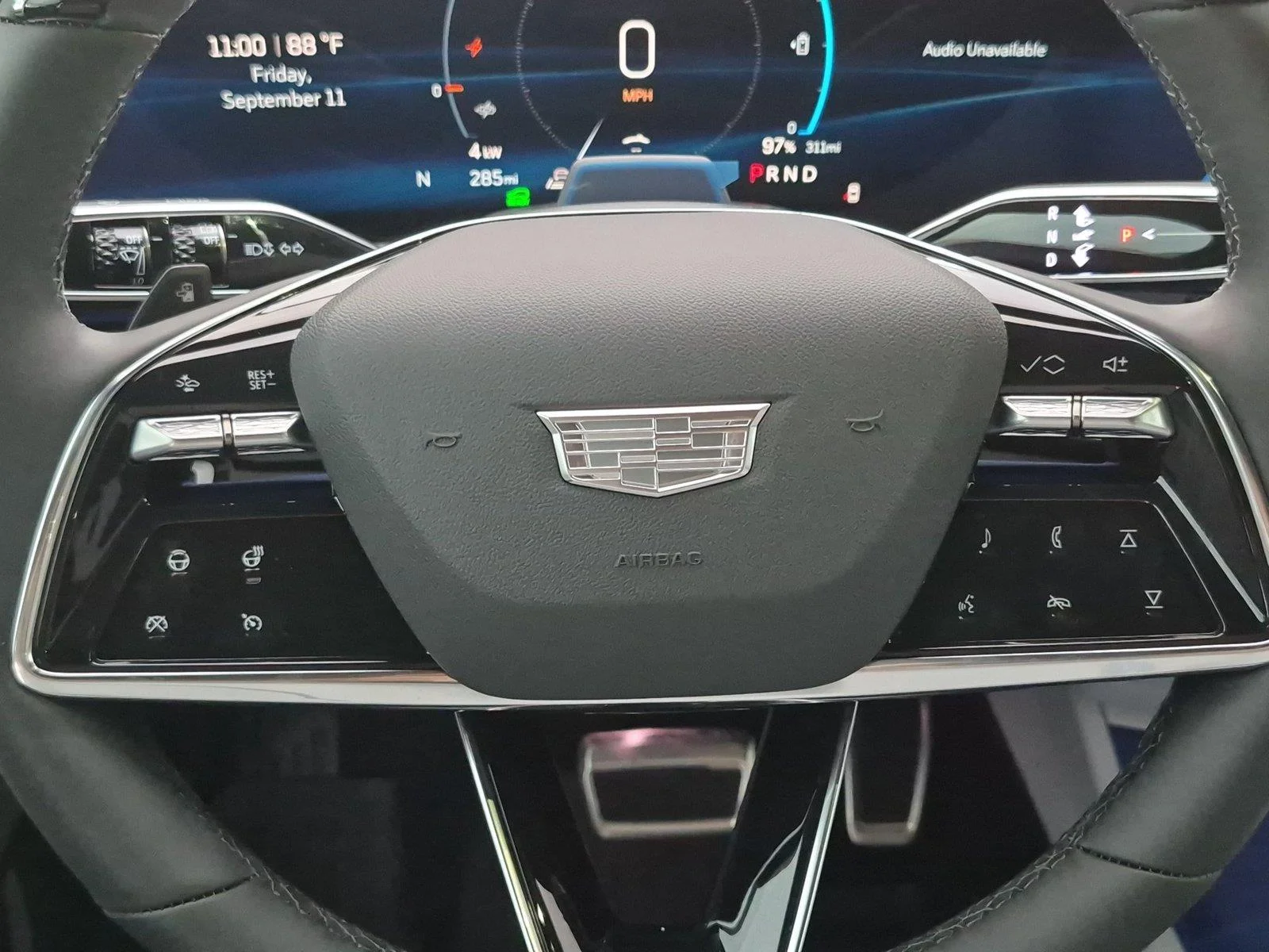 2027 Cadillac OPTIQ Luxury - Photo 17