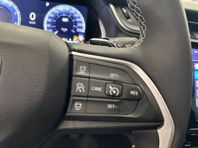 Used 2024 Silver Jeep Altitude image 30