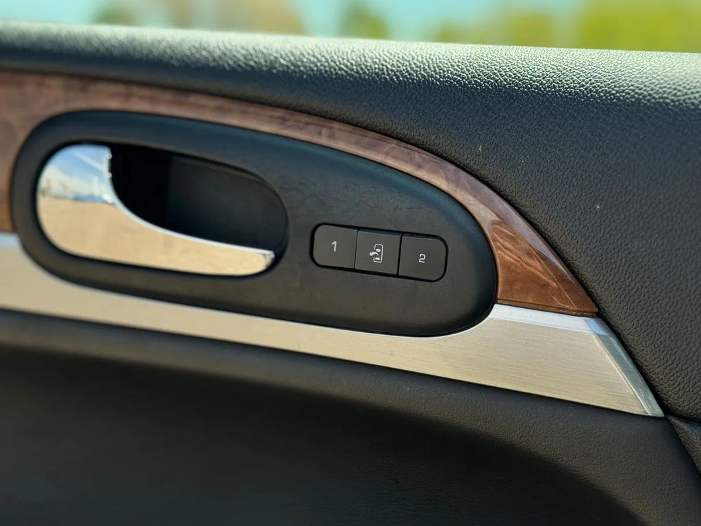 2012 Buick Enclave Premium - Photo 23
