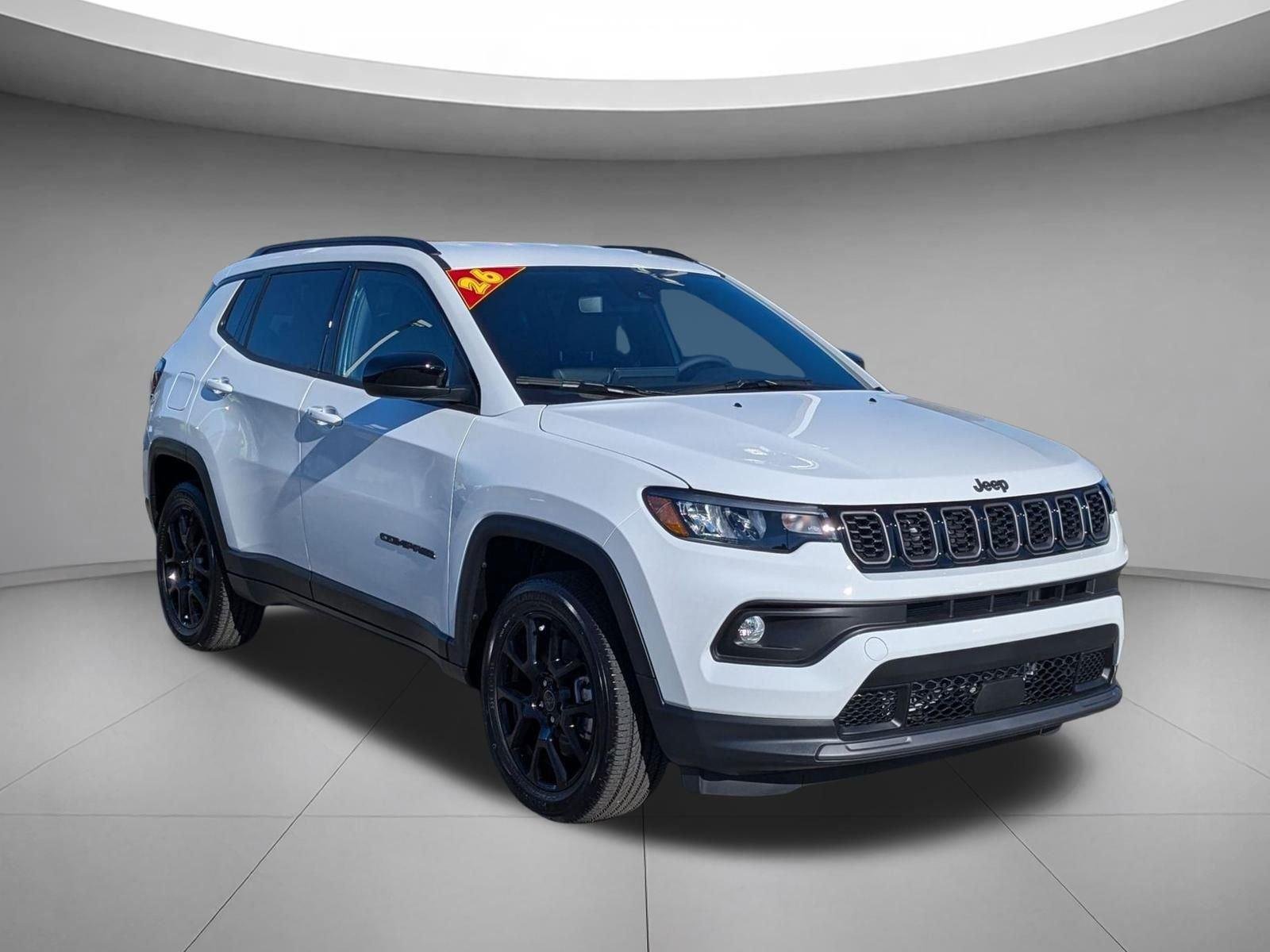 New 2026 Bright White Clear-Coat Exterior Paint Jeep Latitude Altitude image 4