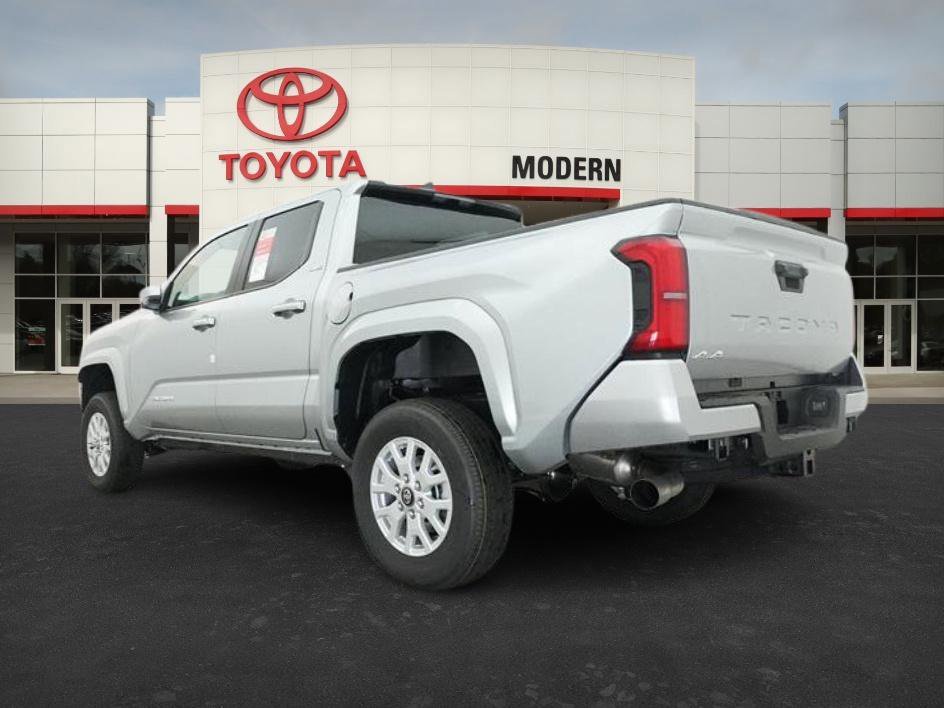 2025 Toyota Tacoma SR5 - Photo 30