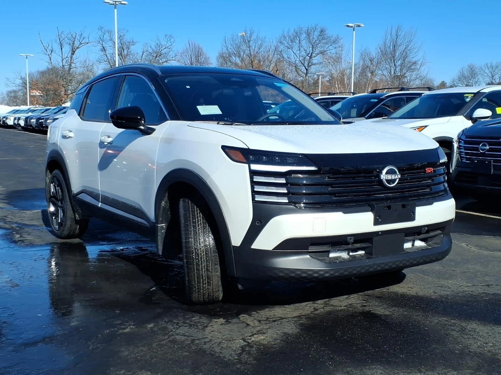 New 2026 Aspen White Tricoat/Super Black Nissan SR image 2