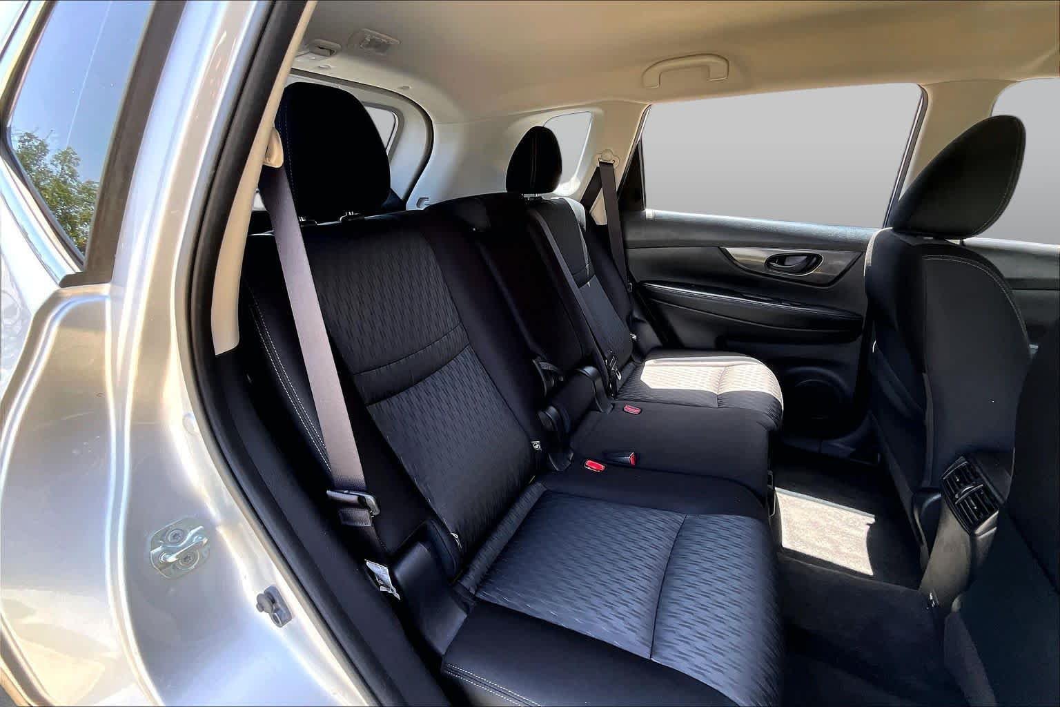 Used 2020 Brilliant Silver Metallic Nissan S image 20