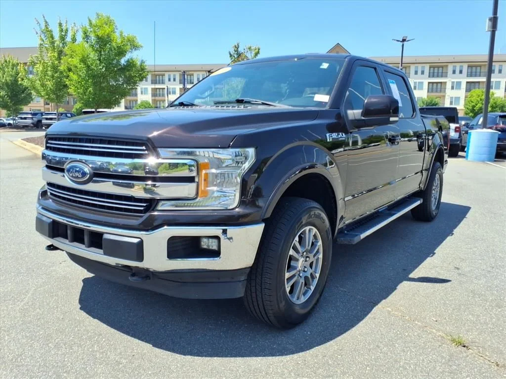 Used 2018 Red Ford Lariat image 35