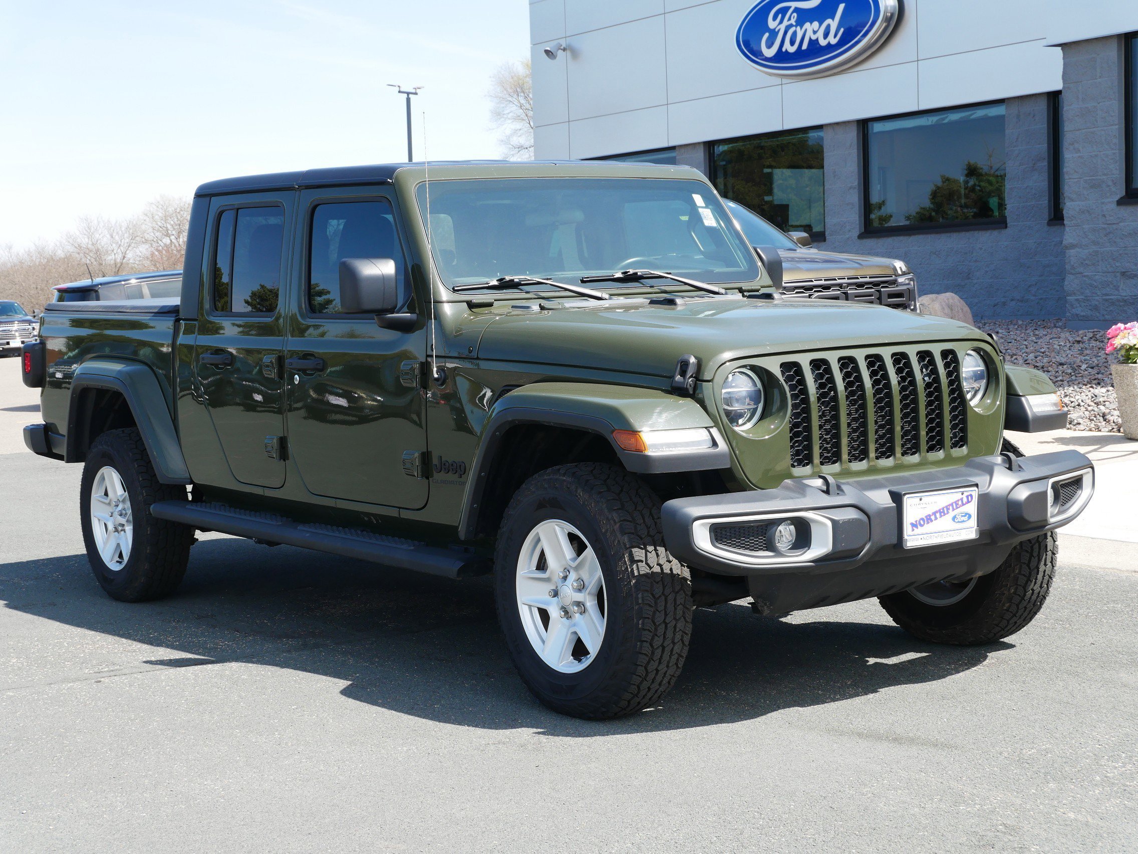 Used 2022 Jeep Gladiator Sport S with VIN 1C6HJTAG7NL164338 for sale in Northfield, Minnesota