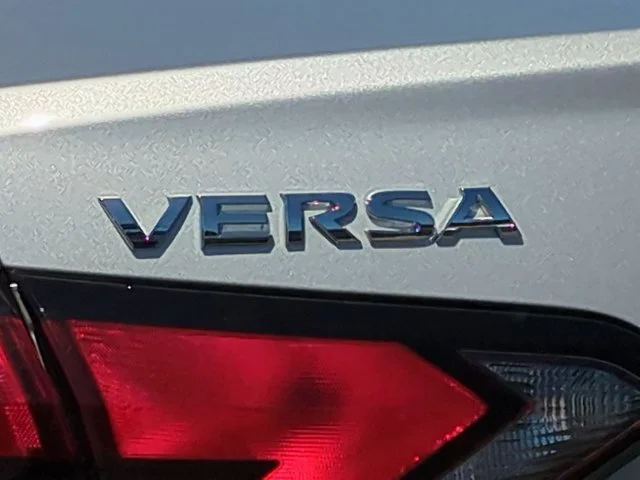 2025 Nissan Versa Sedan SV - Photo 10