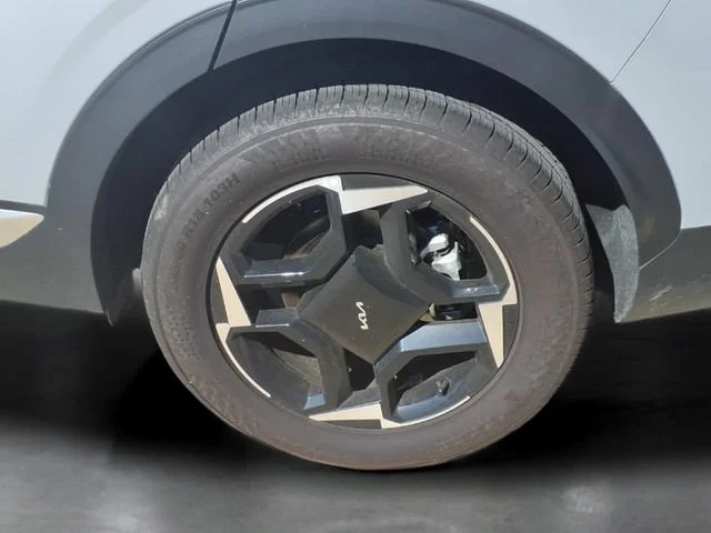 Used 2026  Kia EX image 27