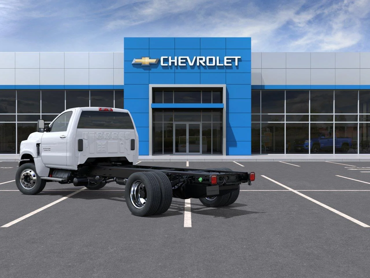 New 2026 Summit White Chevrolet WT image 3