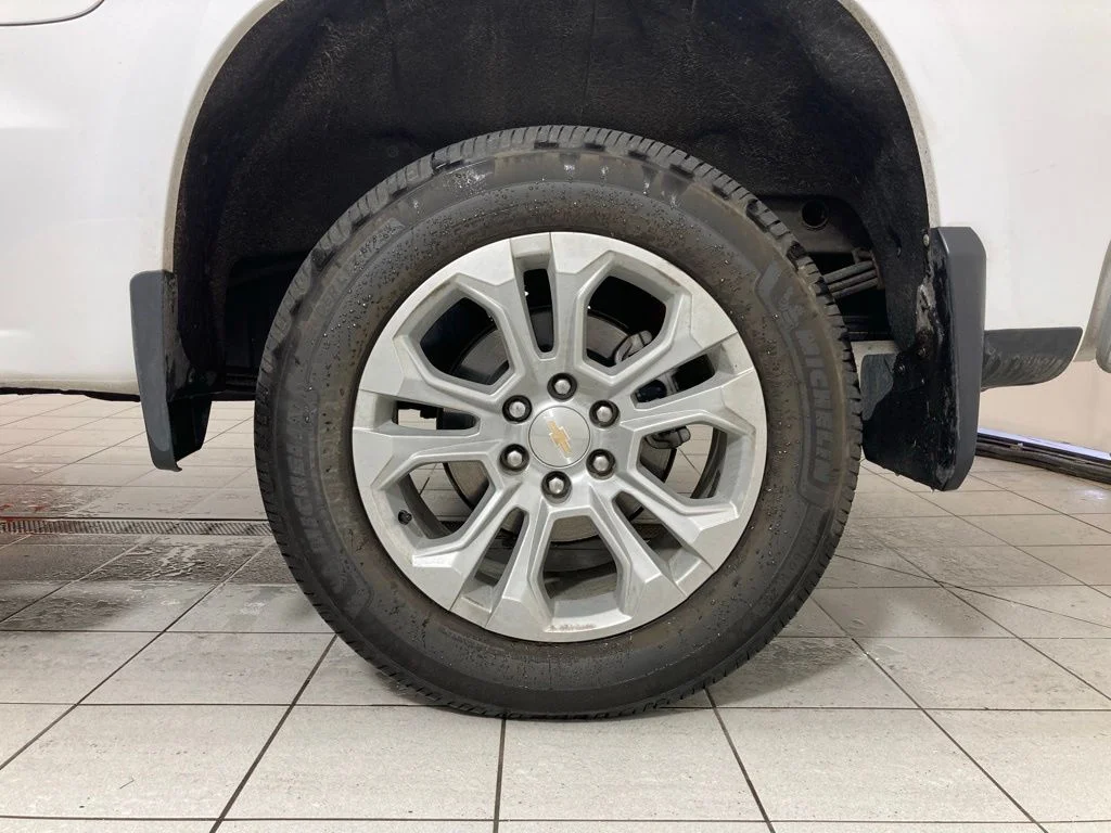 Used 2023 White Chevrolet LTZ image 28