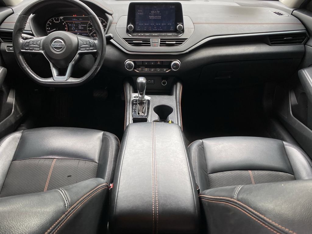 Used 2022 Super Black Clearcoat Nissan 2.5 SR image 13