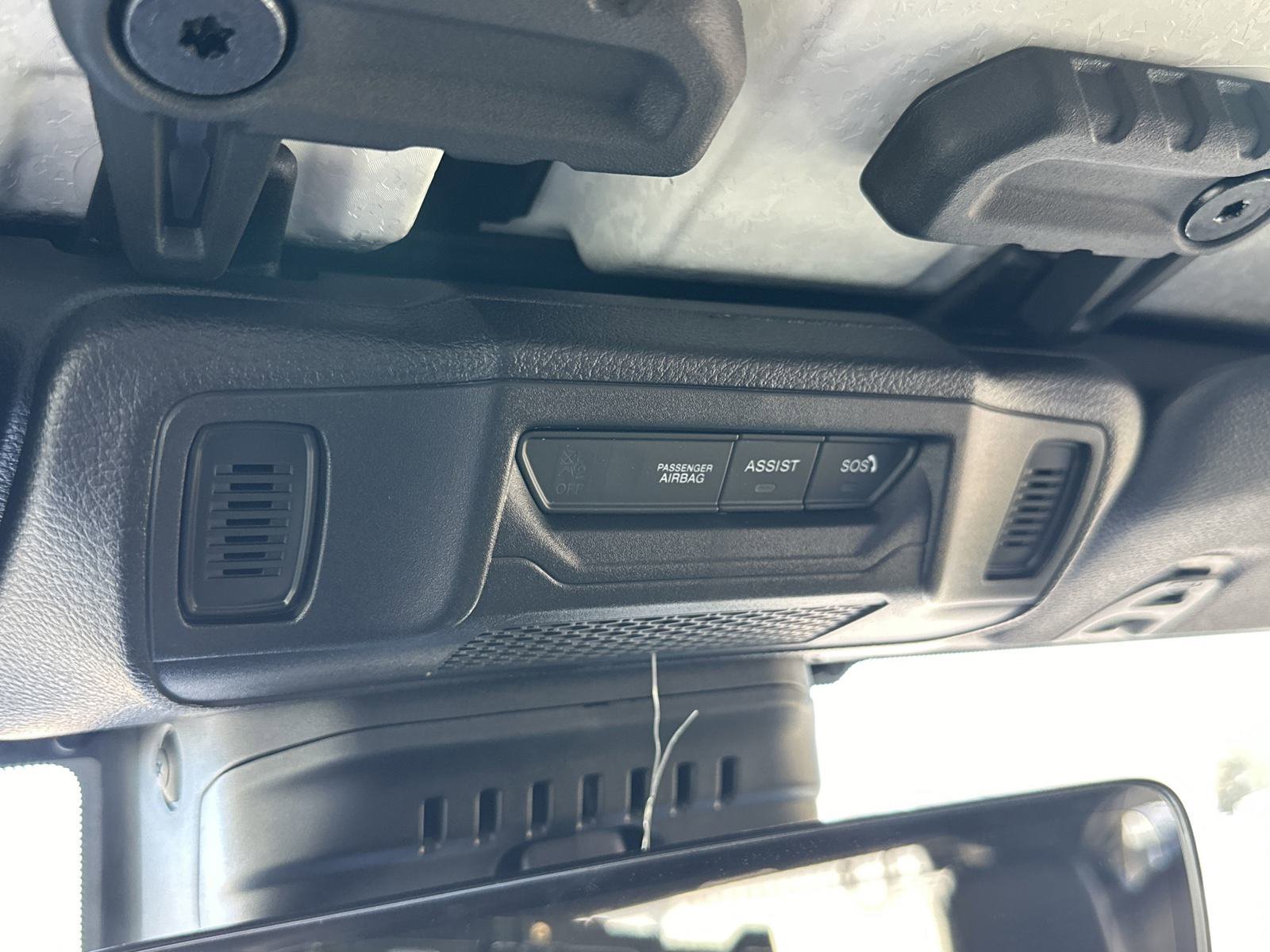 2025 Jeep Wrangler 4-Door Sahara - Photo 23