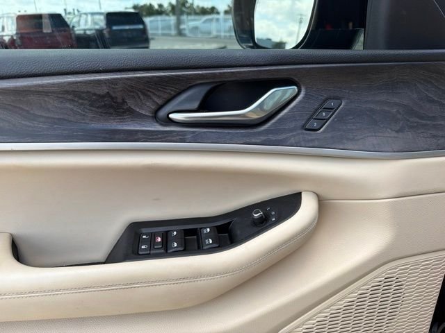Used 2023 Black Jeep Limited image 13