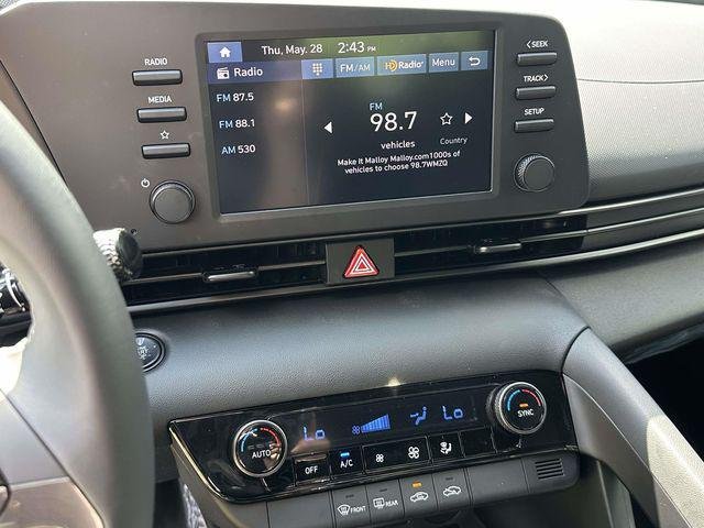 New 2026 Black Hyundai SEL Sport image 3