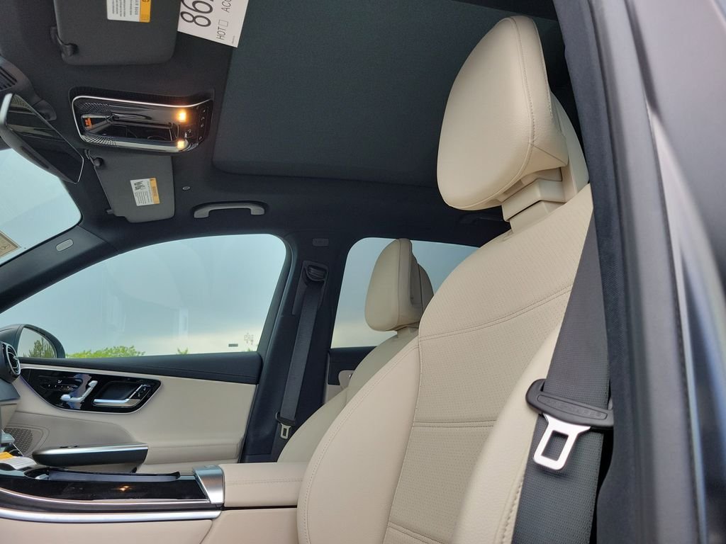 New 2027 MANUFAKTUR exclusive graphite grey magno Mercedes-Benz GLC 300 image 20