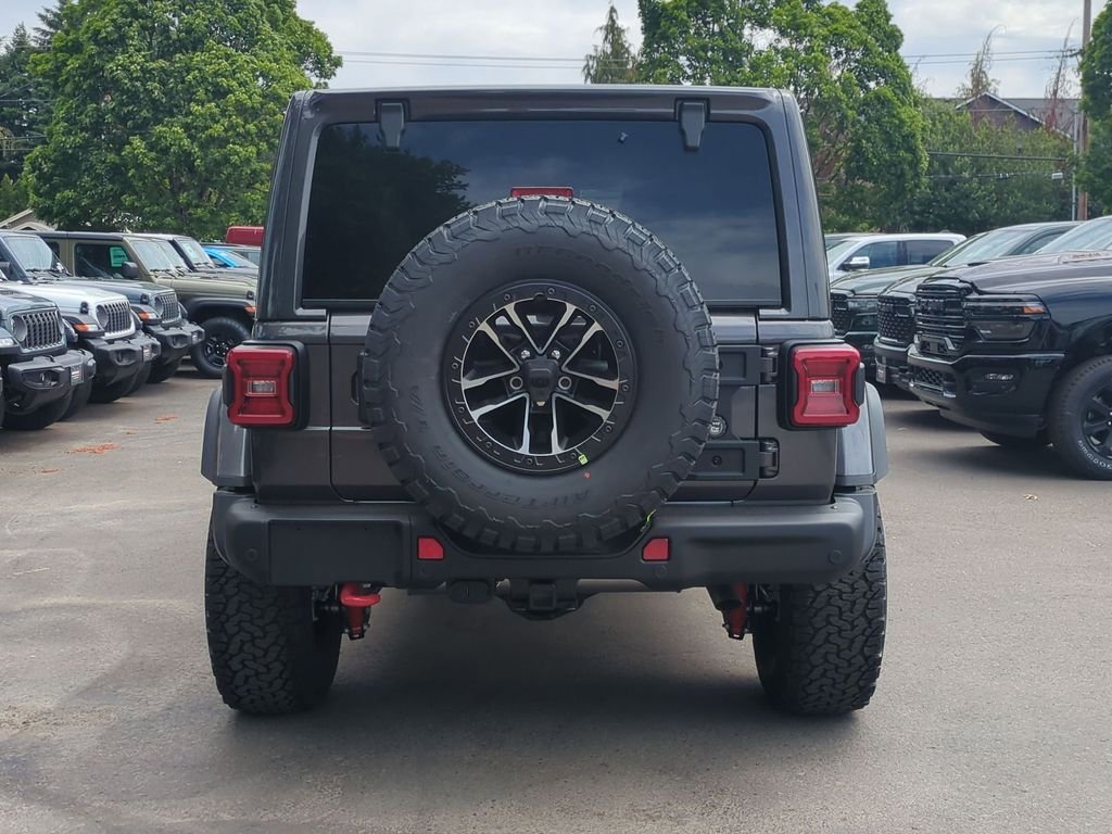 New 2026 Granite Crystal Metallic Clear-Coat Exterior Paint Jeep Rubicon X image 6