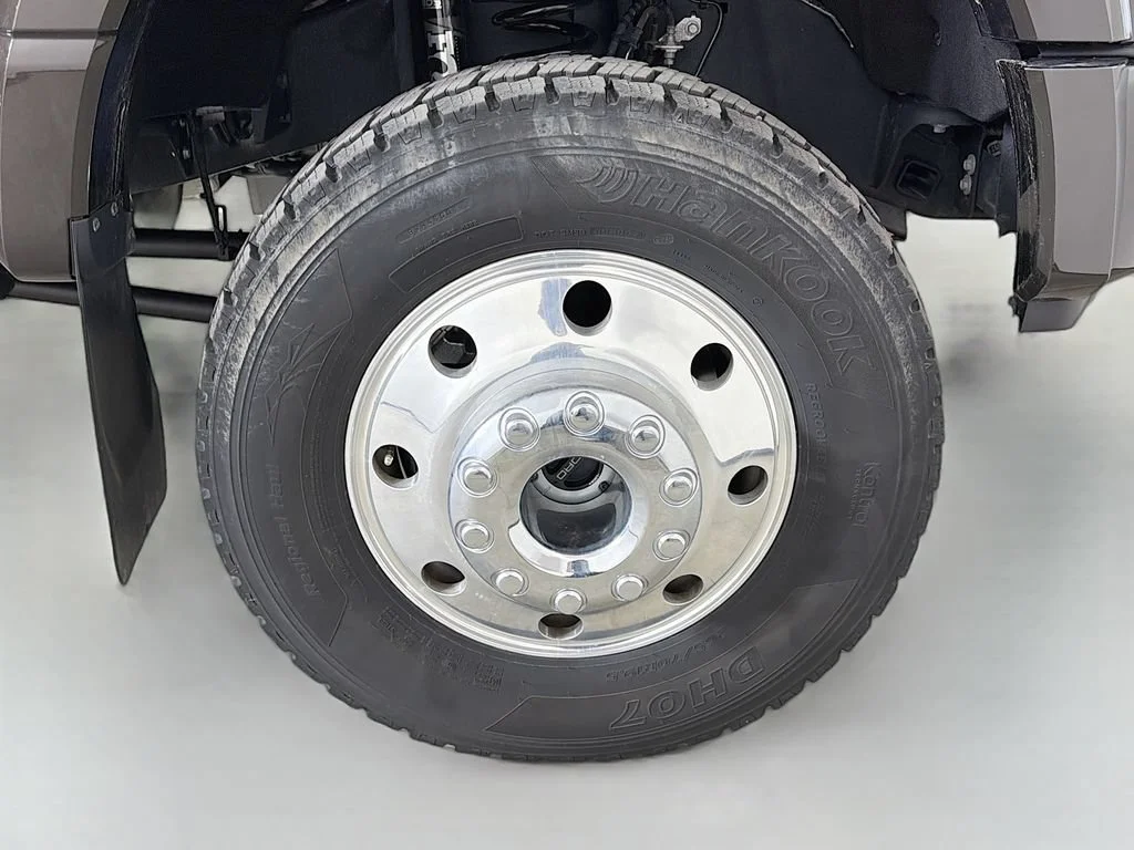 Used 2025  Ford XL image 29