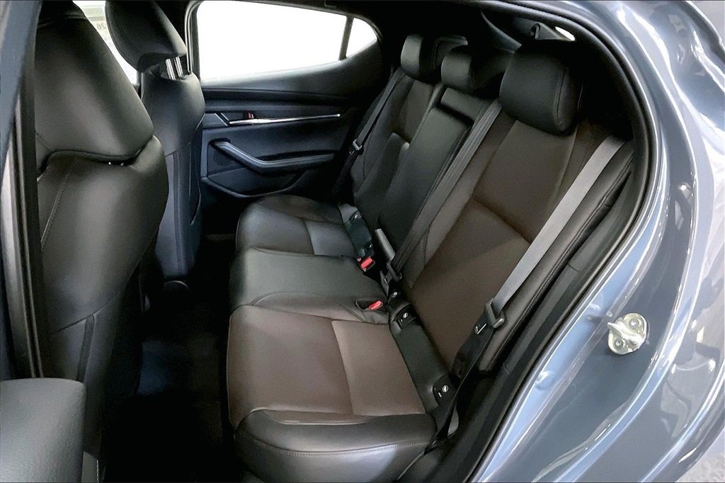 2026 MAZDA MAZDA3 - Image 9