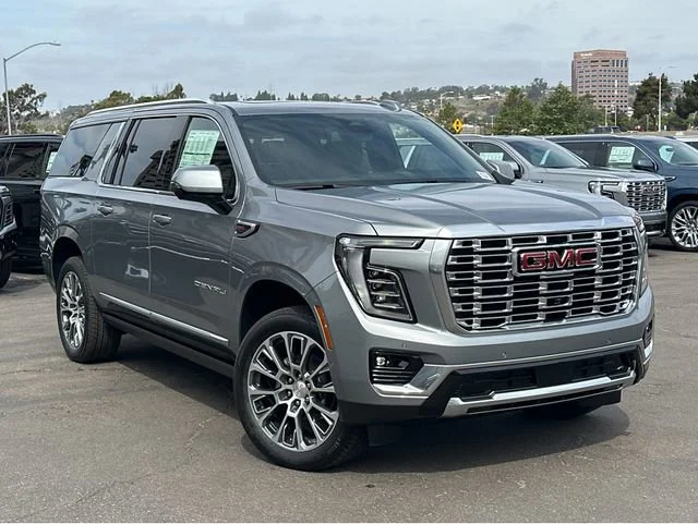 2026 GMC Yukon Denali AWD's photo