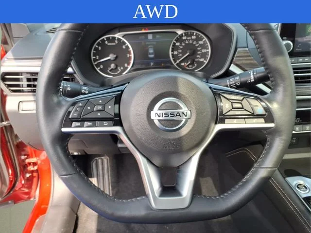 Used 2022 Red Nissan 2.5 SL image 18