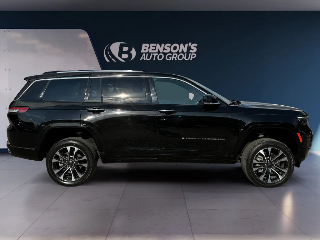 Used 2023 Black Jeep Overland image 6