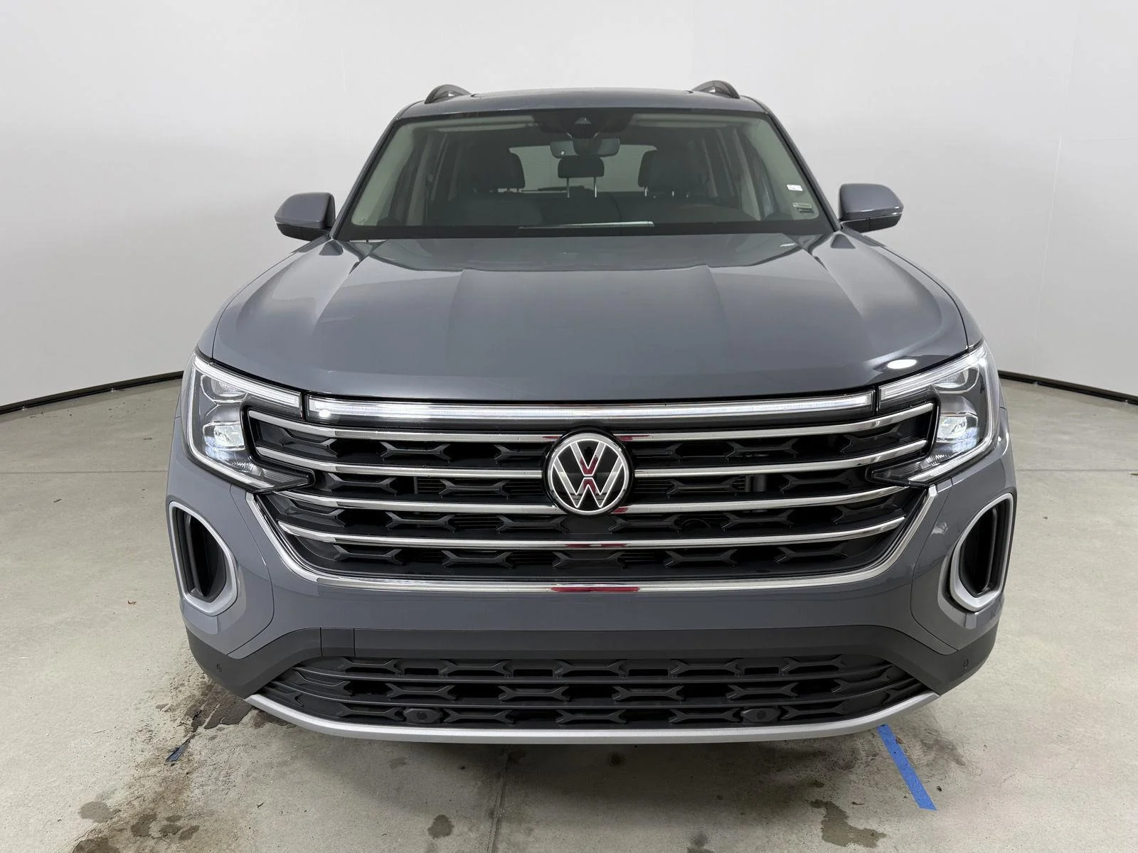 New 2026 Pure Gray Volkswagen 2.0T SE w/Technology image 2