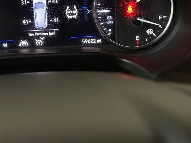 Used 2024 White Frost Buick Avenir image 36