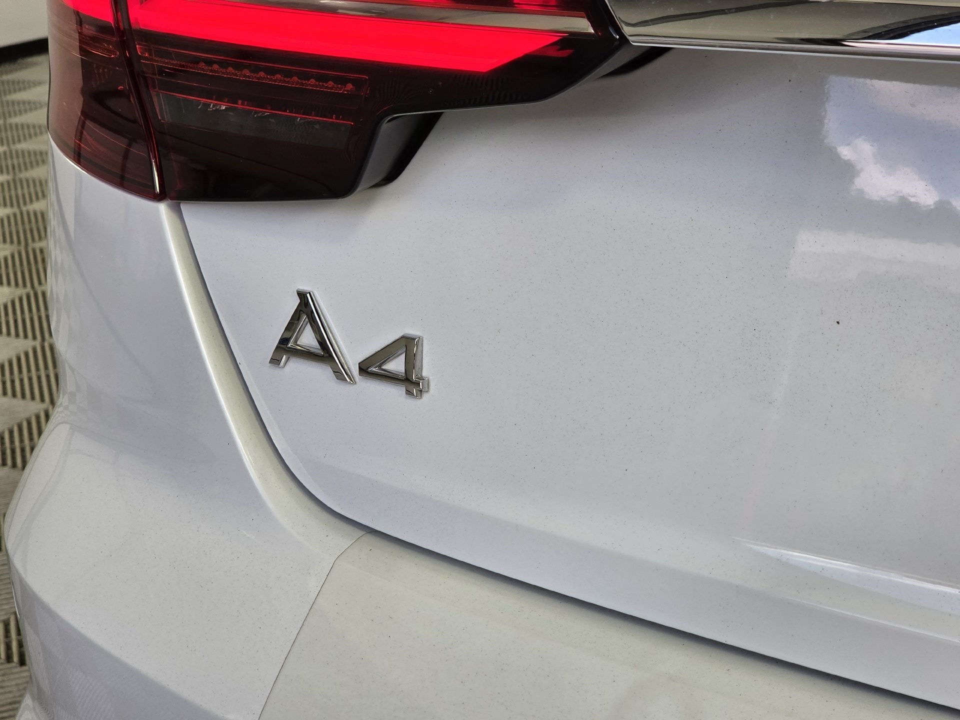 Used 2021 White Audi 45 S line Premium image 13