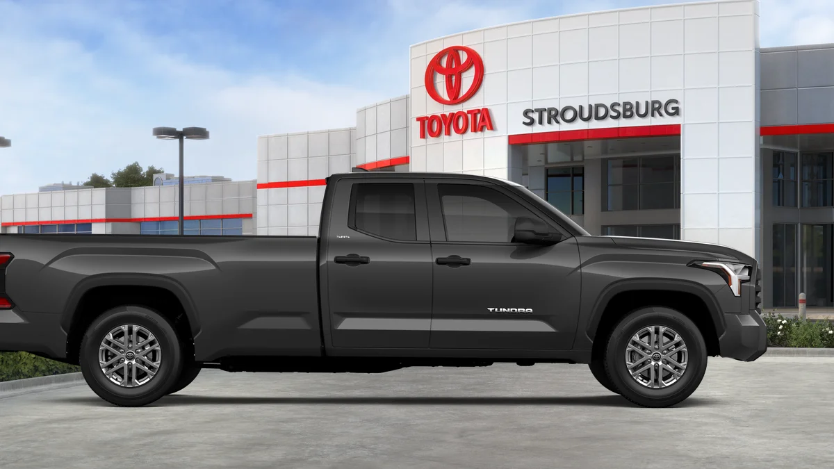 New 2026 Magnetic Gray Meta Toyota SR5 image 40