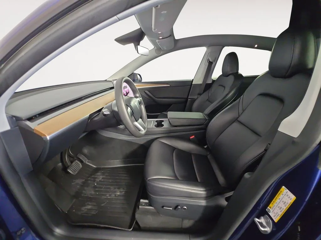 Used 2023 Blue Tesla Long Range image 10