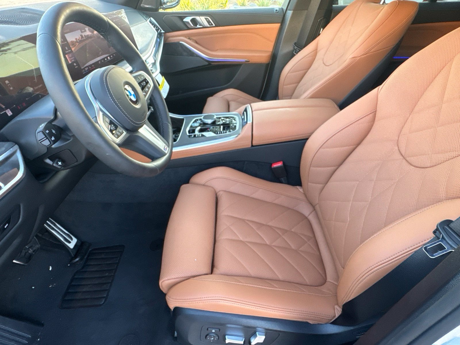 New 2026 Mineral White Metallic BMW sDrive40i image 18