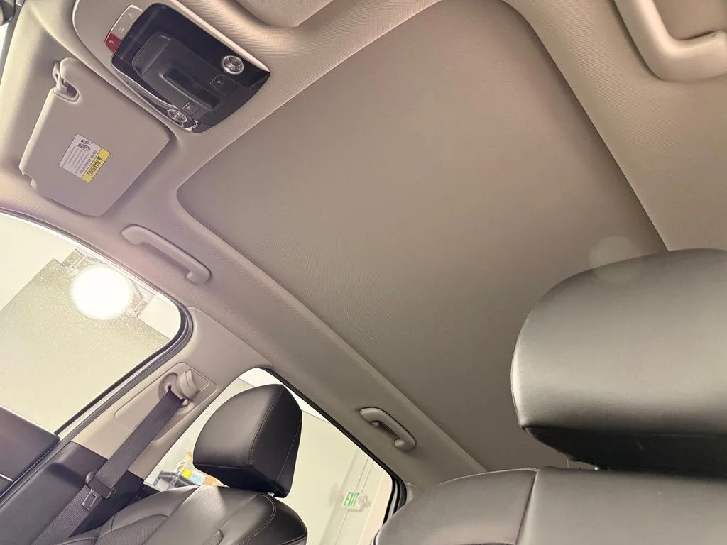 Used 2023 White Kia SX image 32