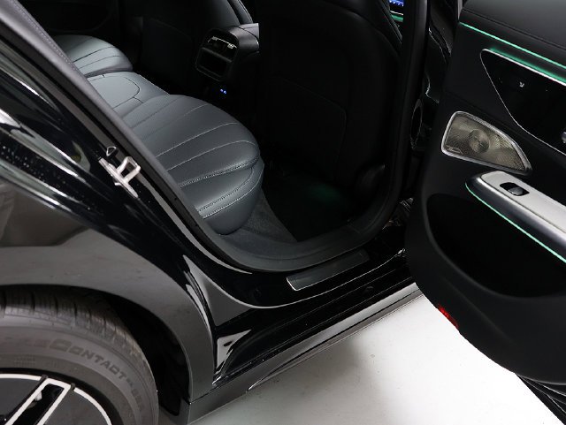 Used 2026 Black Mercedes-Benz E 450 image 32