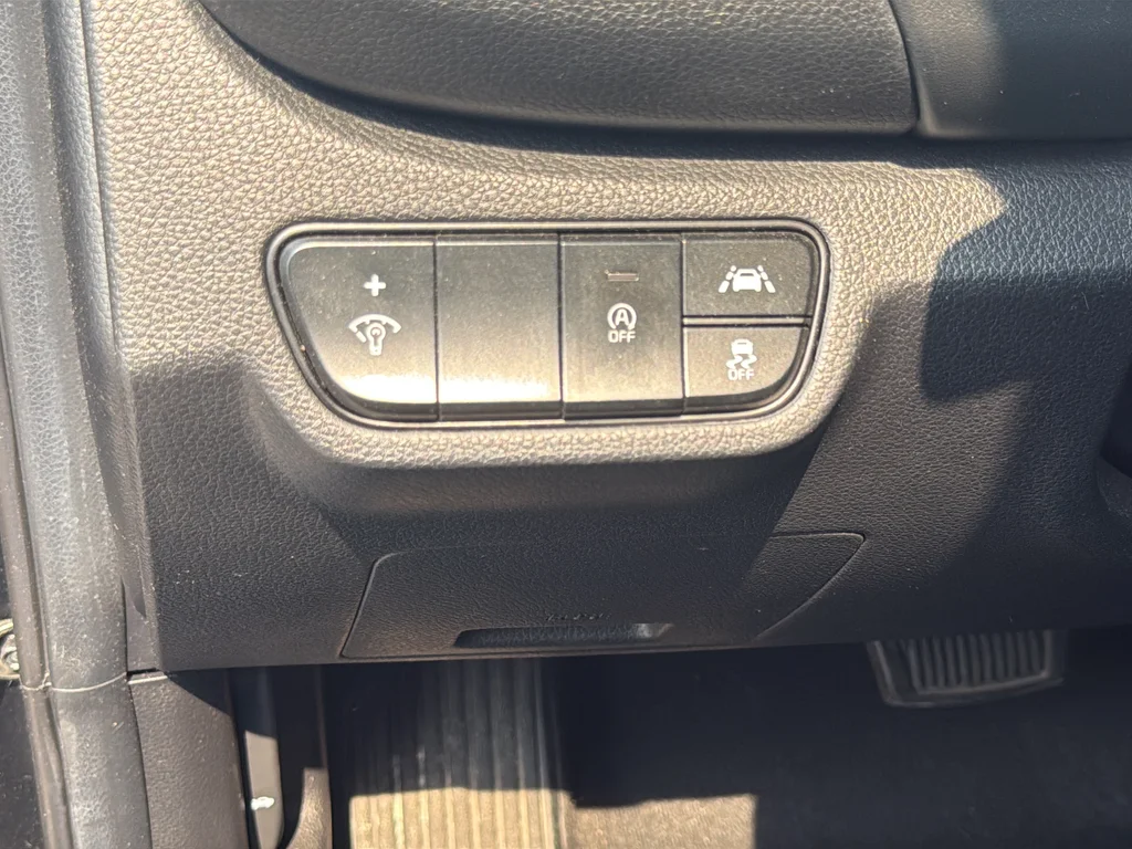 Used 2021 Black Kia SX image 28