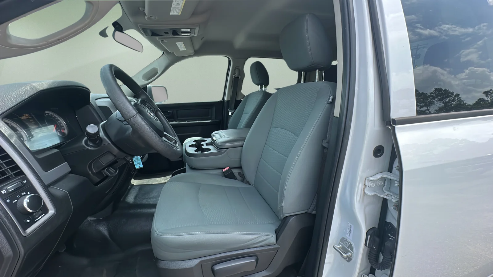 Used 2018 White Ram Tradesman image 17