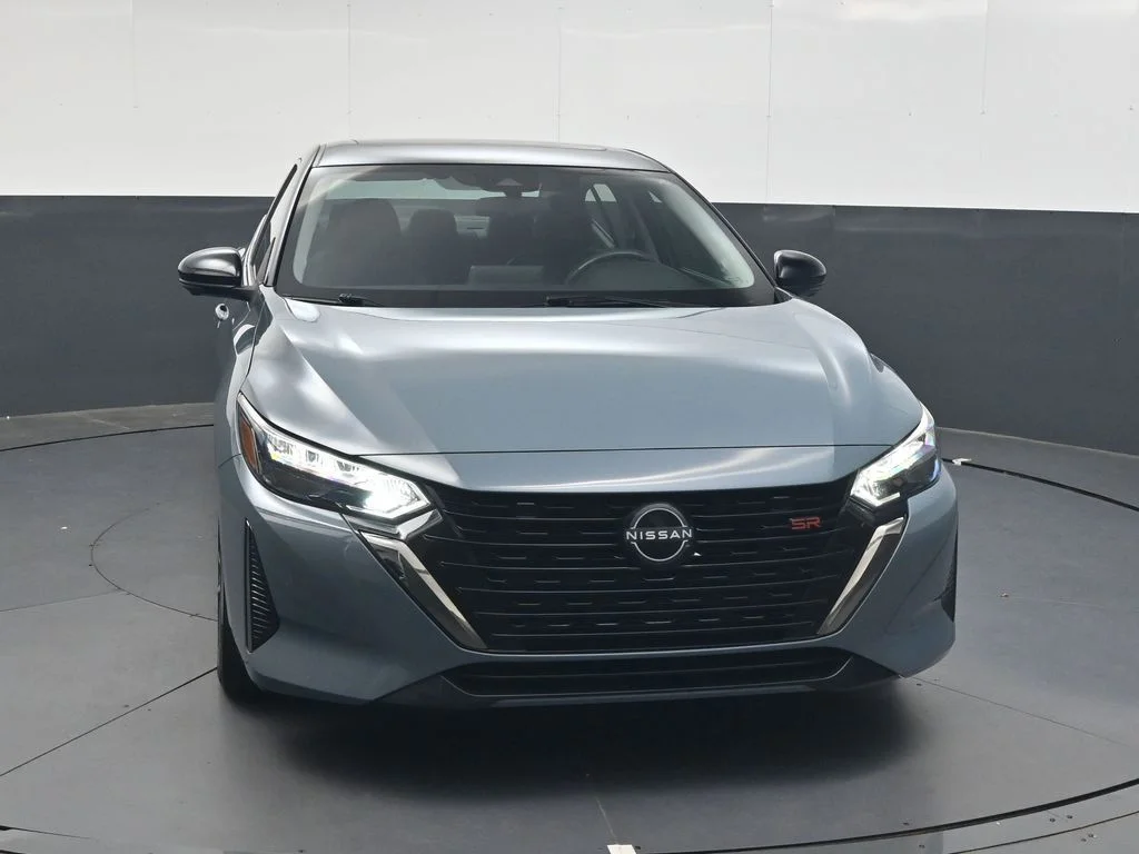 Used 2025 Gray Nissan SR image 15