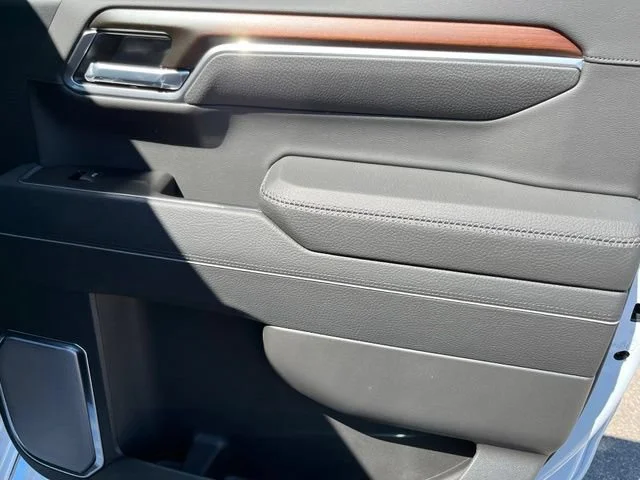 New 2026 Glacier White Tricoat GMC Denali image 21