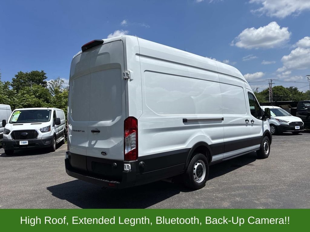 Used 2024  Ford Base image 7