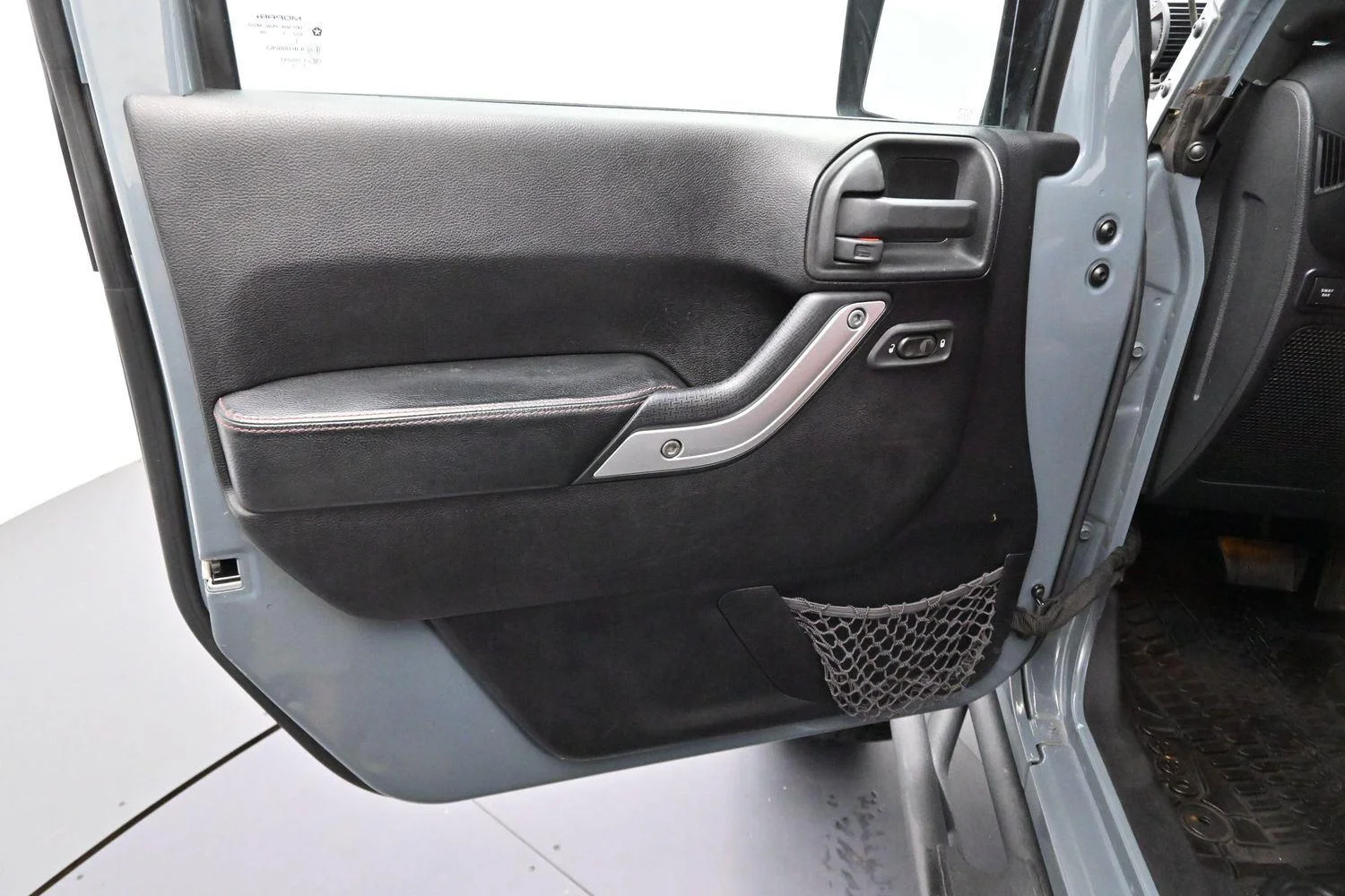Used 2013 Anvil Jeep Rubicon 10th Anniversary image 9