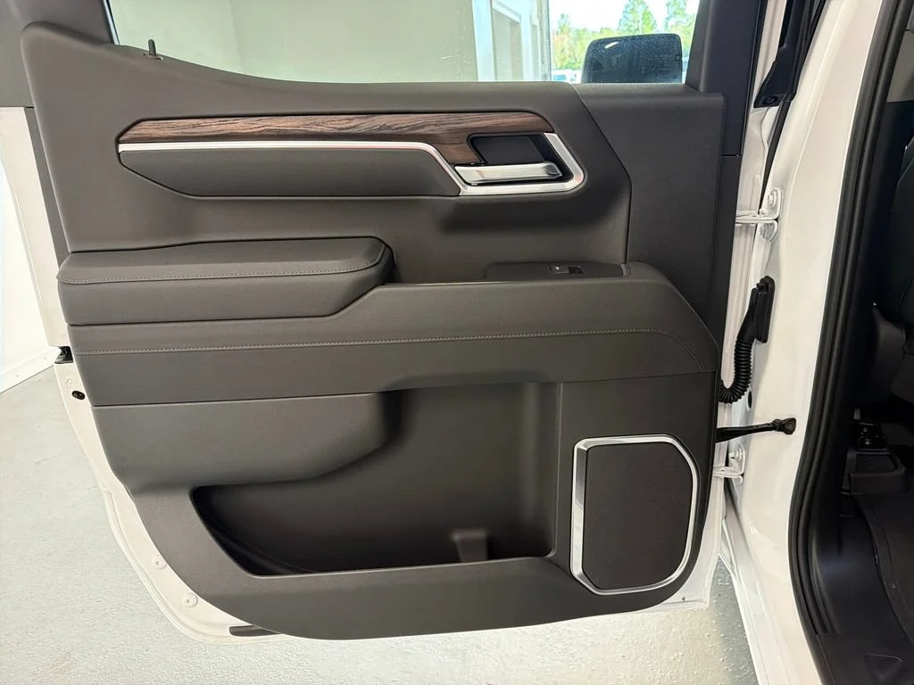 New 2026 Summit White GMC SLT image 8