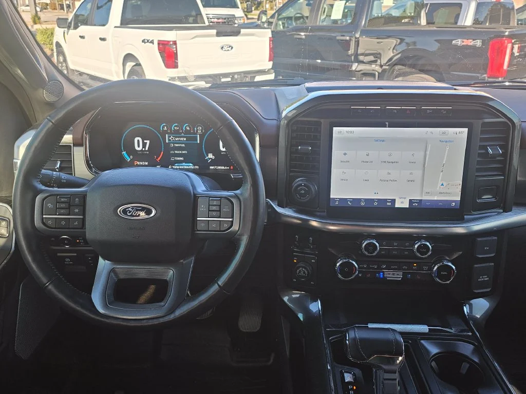 Used 2023 Carbonized Gray Metallic Ford Lariat image 31