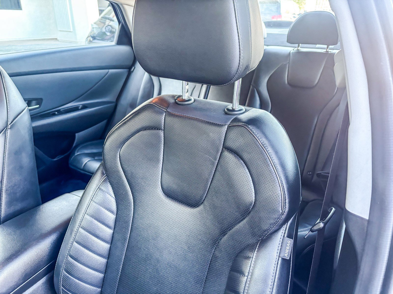 Used 2024 Amazon Gray Hyundai Limited image 24