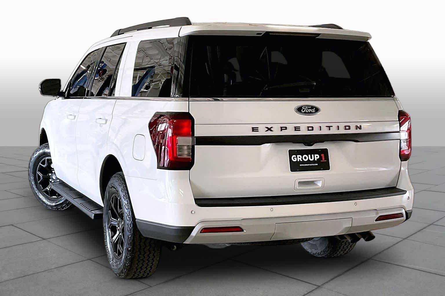 Used 2022 Star White Metallic Tri-Coat Ford Timberline image 11