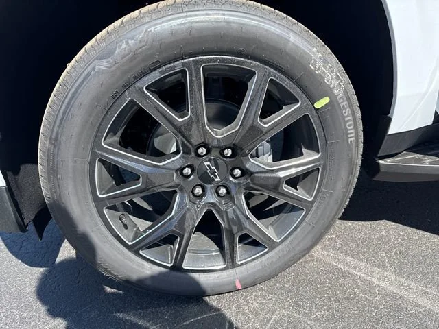 New 2026 Polar White Tricoat Chevrolet Premier image 30