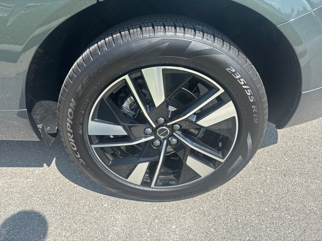 Used 2026 Forest Lake Volvo Plus image 19
