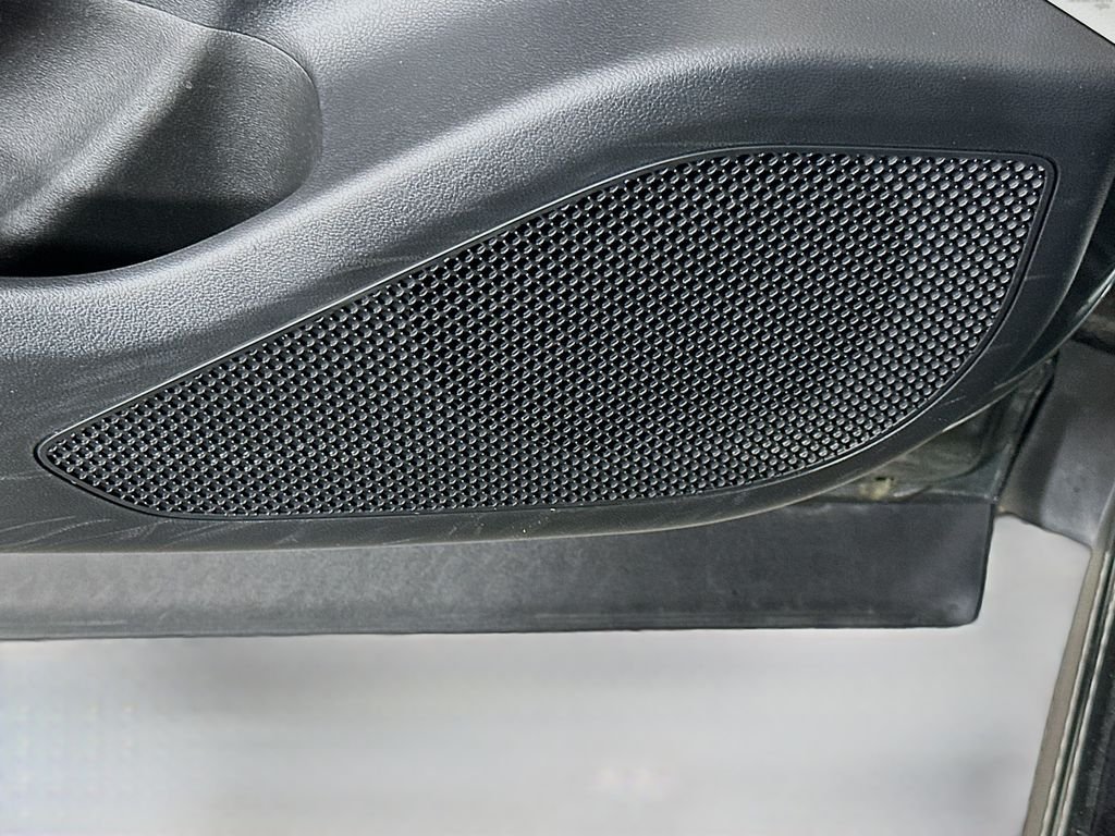 Used 2022 Gray Hyundai SEL image 18